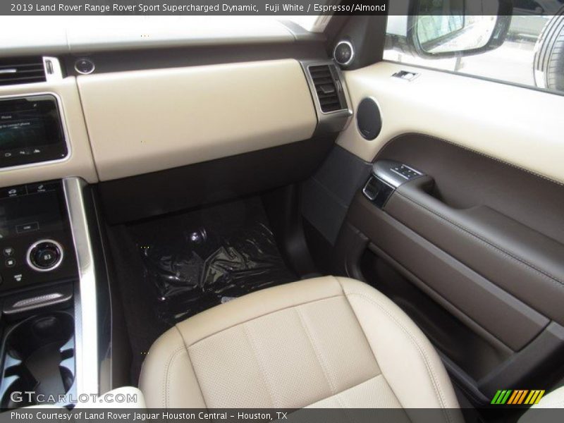 Fuji White / Espresso/Almond 2019 Land Rover Range Rover Sport Supercharged Dynamic