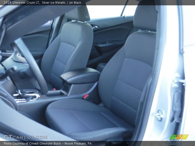 Silver Ice Metallic / Jet Black 2018 Chevrolet Cruze LT
