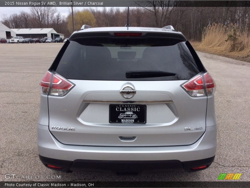 Brilliant Silver / Charcoal 2015 Nissan Rogue SV AWD