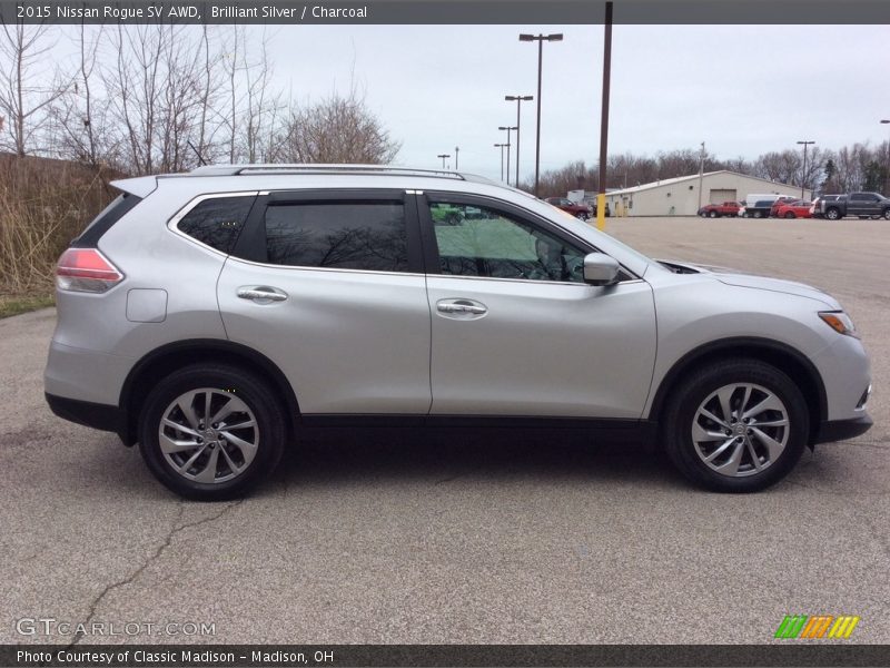 Brilliant Silver / Charcoal 2015 Nissan Rogue SV AWD