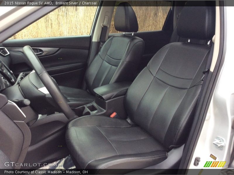 Brilliant Silver / Charcoal 2015 Nissan Rogue SV AWD
