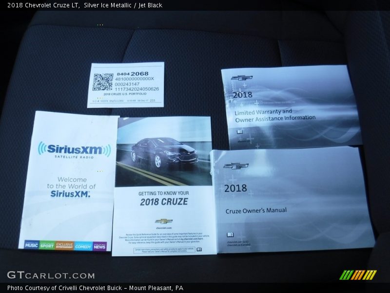 Silver Ice Metallic / Jet Black 2018 Chevrolet Cruze LT