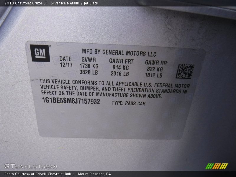 Silver Ice Metallic / Jet Black 2018 Chevrolet Cruze LT