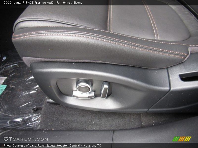Fuji White / Ebony 2019 Jaguar F-PACE Prestige AWD