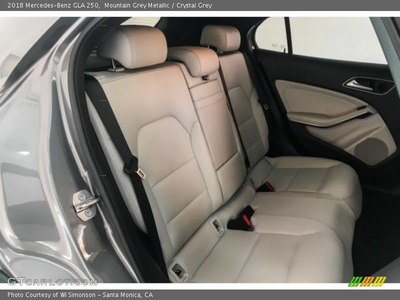Mountain Grey Metallic / Crystal Grey 2018 Mercedes-Benz GLA 250
