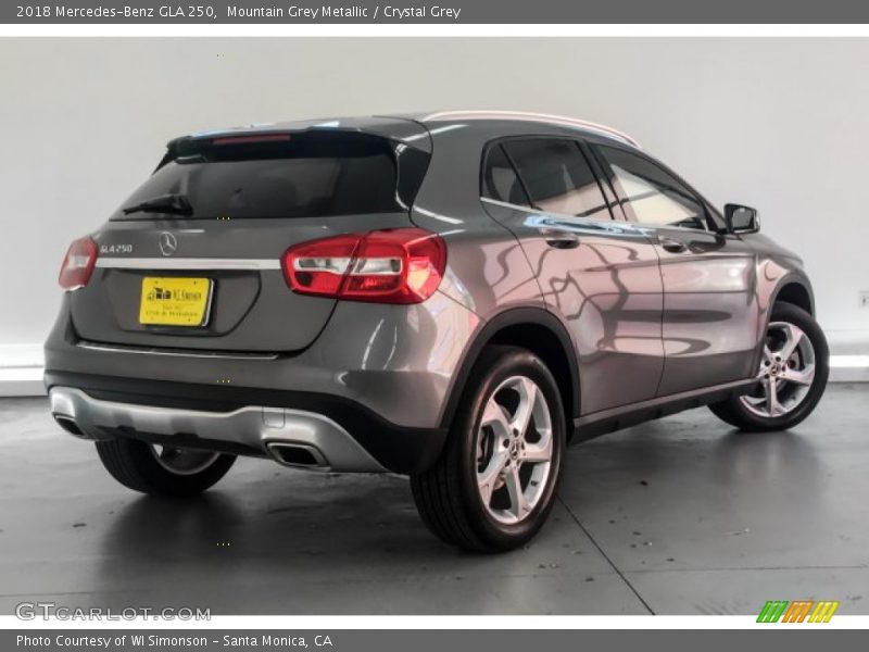 Mountain Grey Metallic / Crystal Grey 2018 Mercedes-Benz GLA 250