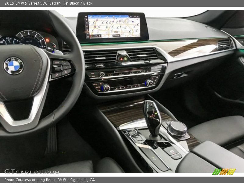 Jet Black / Black 2019 BMW 5 Series 530i Sedan