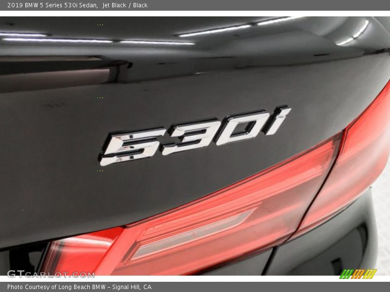 Jet Black / Black 2019 BMW 5 Series 530i Sedan