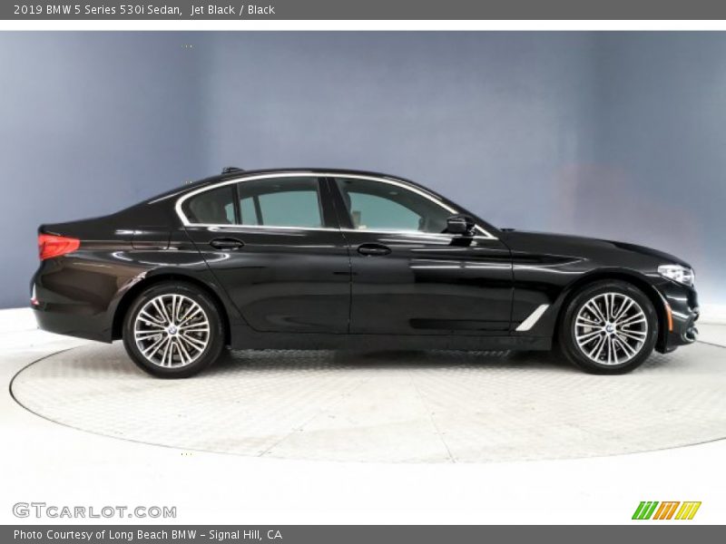 Jet Black / Black 2019 BMW 5 Series 530i Sedan