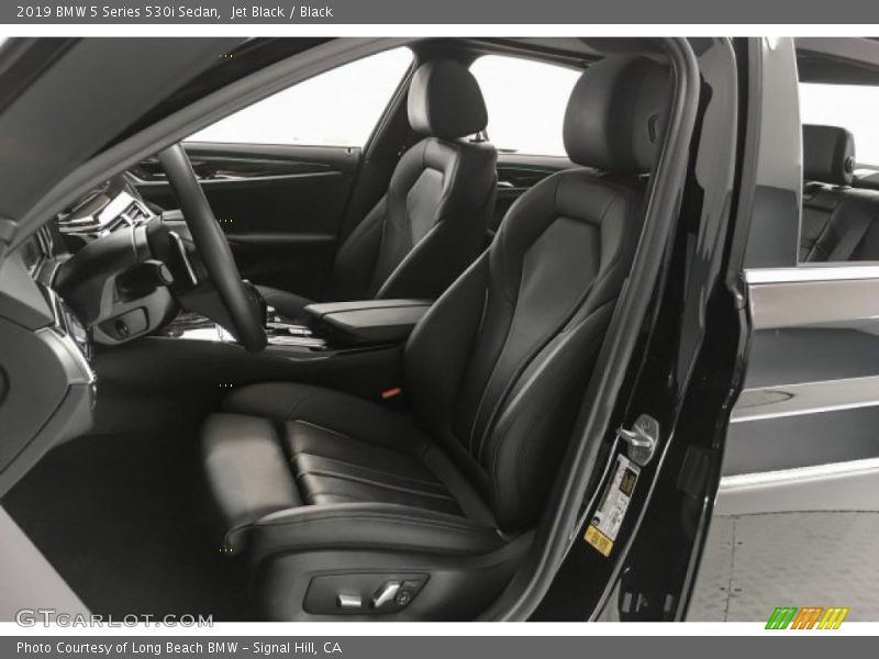 Jet Black / Black 2019 BMW 5 Series 530i Sedan