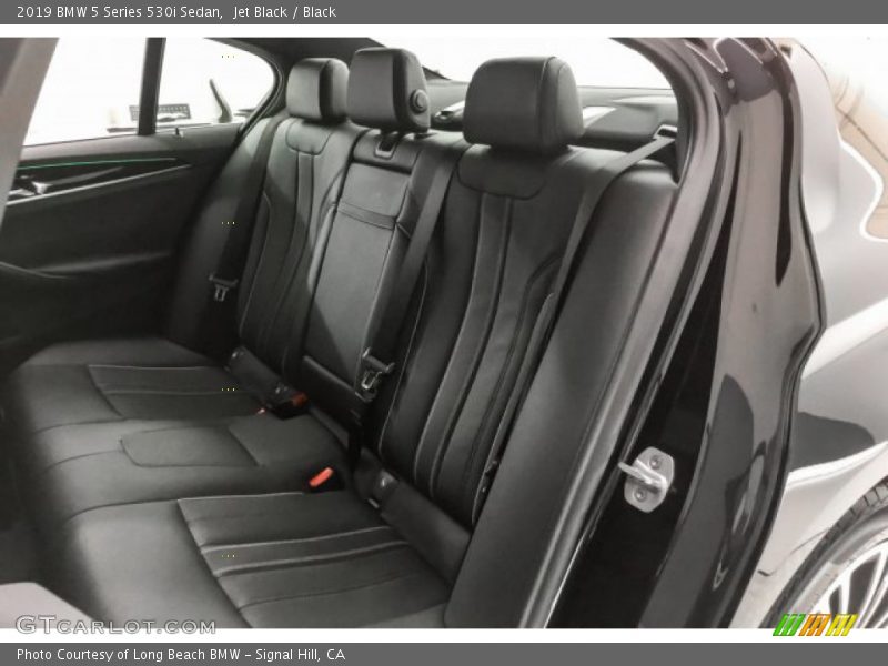 Jet Black / Black 2019 BMW 5 Series 530i Sedan