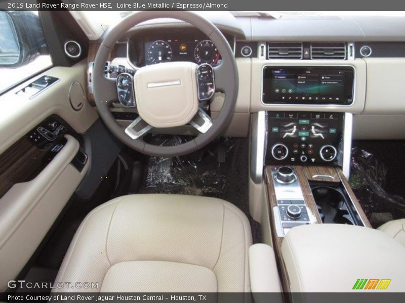 Loire Blue Metallic / Espresso/Almond 2019 Land Rover Range Rover HSE