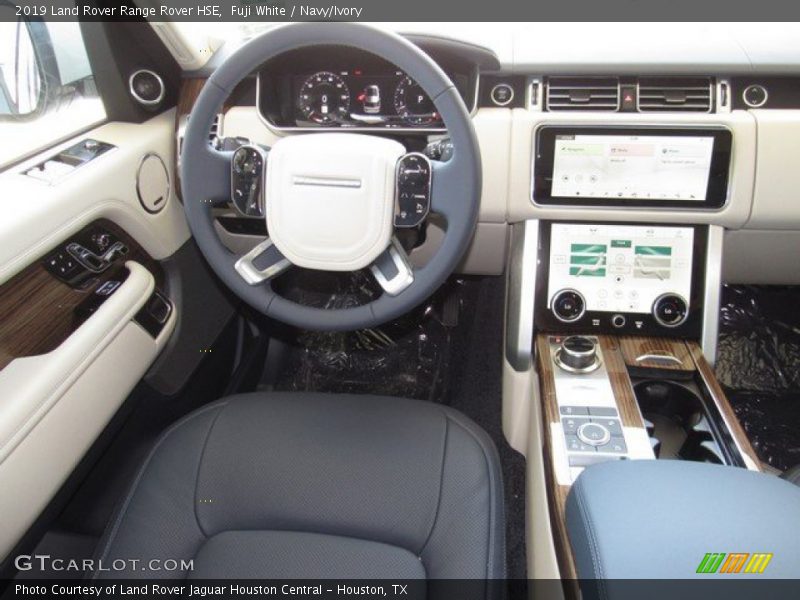 Fuji White / Navy/Ivory 2019 Land Rover Range Rover HSE