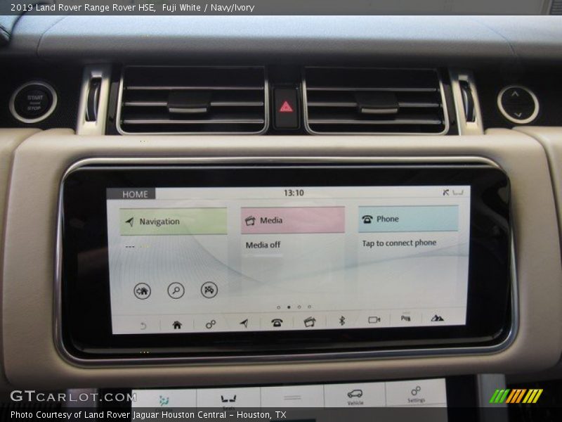 Fuji White / Navy/Ivory 2019 Land Rover Range Rover HSE