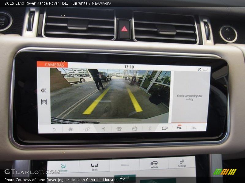 Fuji White / Navy/Ivory 2019 Land Rover Range Rover HSE
