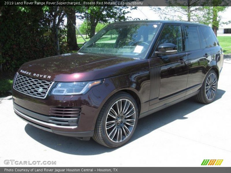 Front 3/4 View of 2019 Range Rover Supercharged