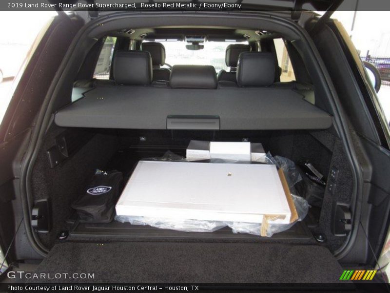  2019 Range Rover Supercharged Trunk