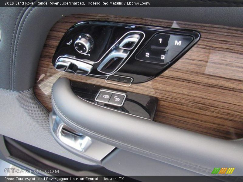 Controls of 2019 Range Rover Supercharged