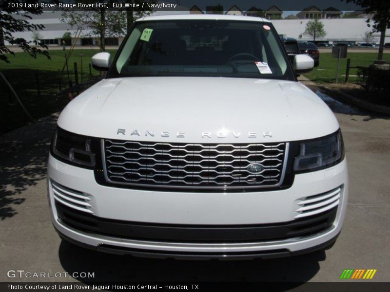 Fuji White / Navy/Ivory 2019 Land Rover Range Rover HSE
