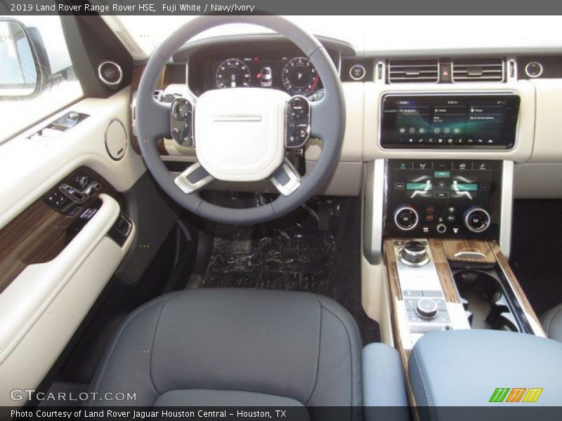 Fuji White / Navy/Ivory 2019 Land Rover Range Rover HSE