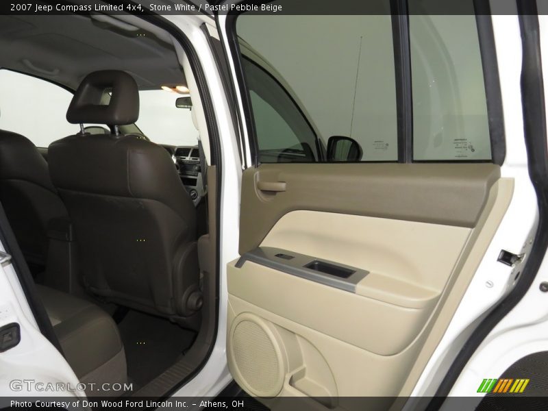 Stone White / Pastel Pebble Beige 2007 Jeep Compass Limited 4x4