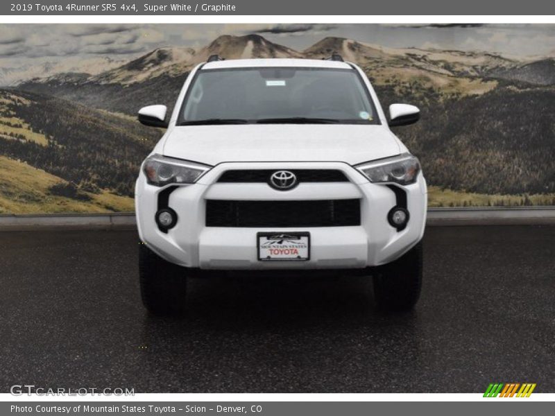 Super White / Graphite 2019 Toyota 4Runner SR5 4x4