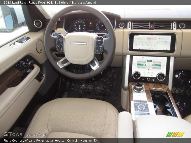 Fuji White / Espresso/Almond 2019 Land Rover Range Rover HSE