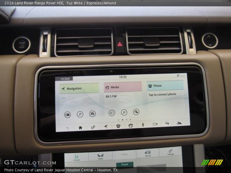 Fuji White / Espresso/Almond 2019 Land Rover Range Rover HSE