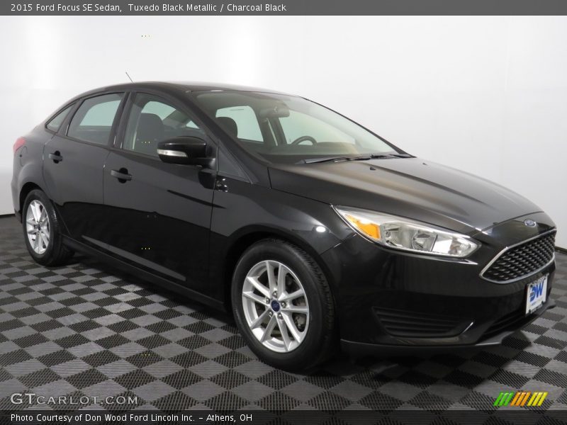 Tuxedo Black Metallic / Charcoal Black 2015 Ford Focus SE Sedan