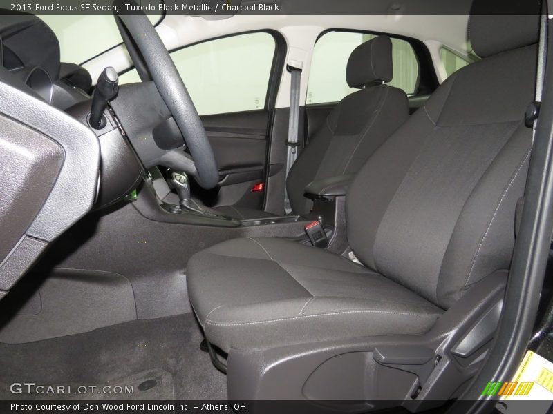 Tuxedo Black Metallic / Charcoal Black 2015 Ford Focus SE Sedan