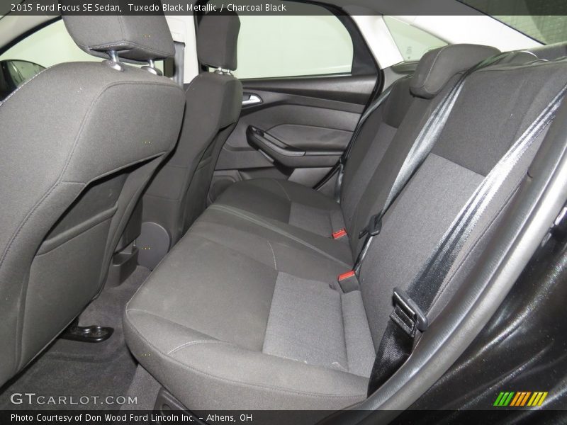 Tuxedo Black Metallic / Charcoal Black 2015 Ford Focus SE Sedan