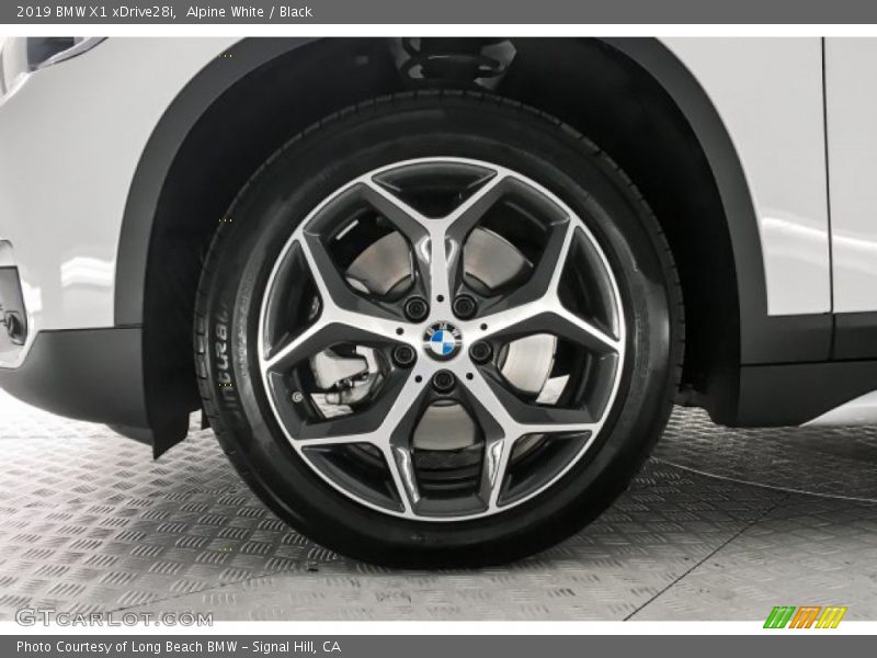 Alpine White / Black 2019 BMW X1 xDrive28i