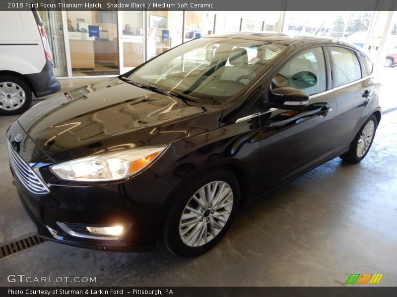 Shadow Black / Medium Soft Ceramic 2018 Ford Focus Titanium Hatch