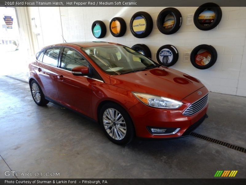Hot Pepper Red / Medium Soft Ceramic 2018 Ford Focus Titanium Hatch