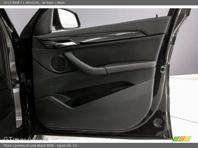 Jet Black / Black 2019 BMW X1 sDrive28i
