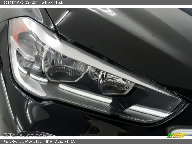 Jet Black / Black 2019 BMW X1 sDrive28i