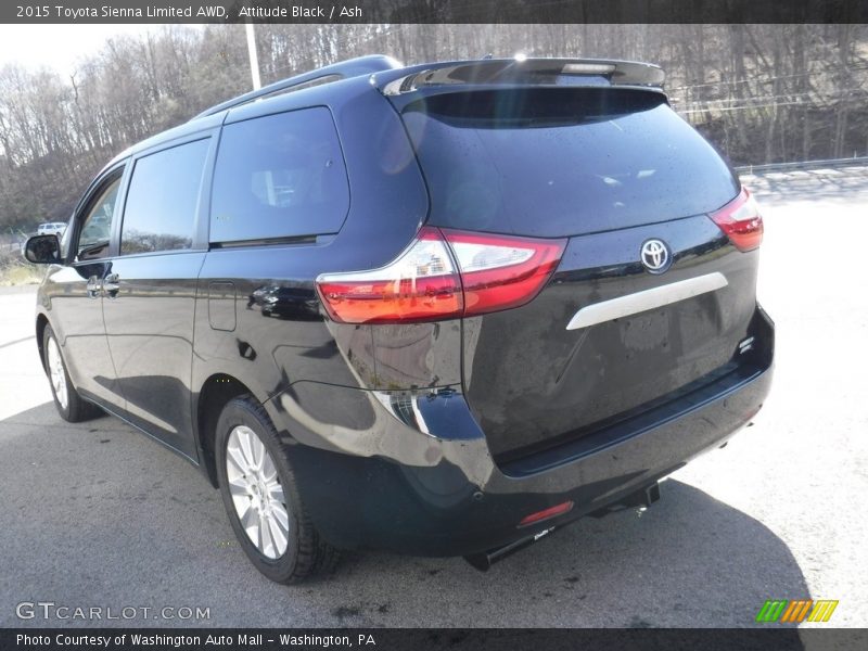 Attitude Black / Ash 2015 Toyota Sienna Limited AWD