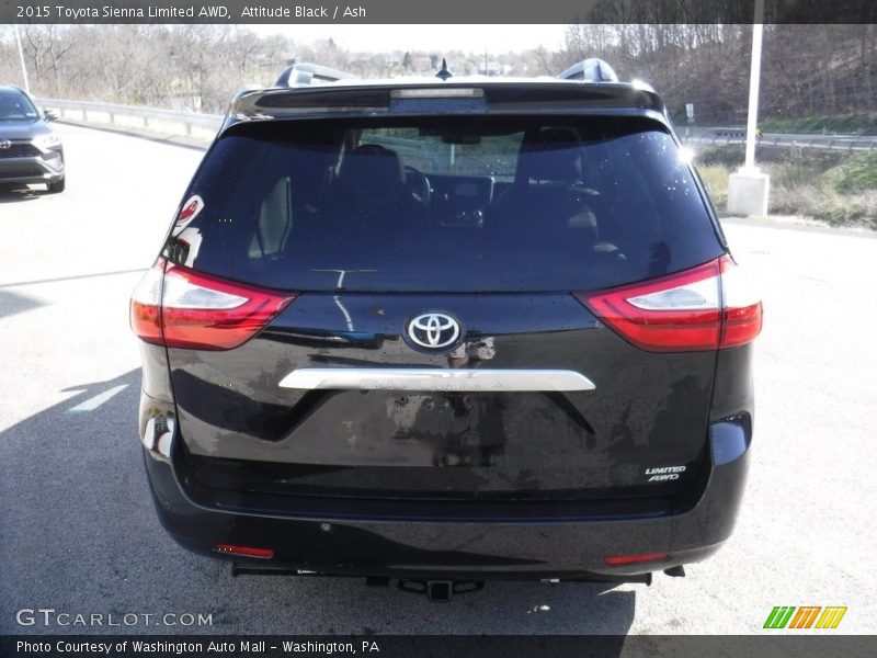 Attitude Black / Ash 2015 Toyota Sienna Limited AWD