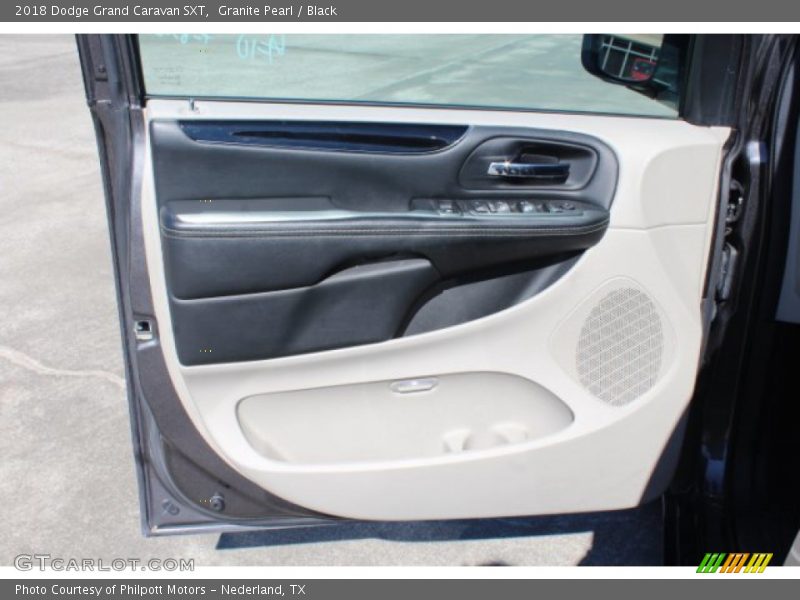 Granite Pearl / Black 2018 Dodge Grand Caravan SXT