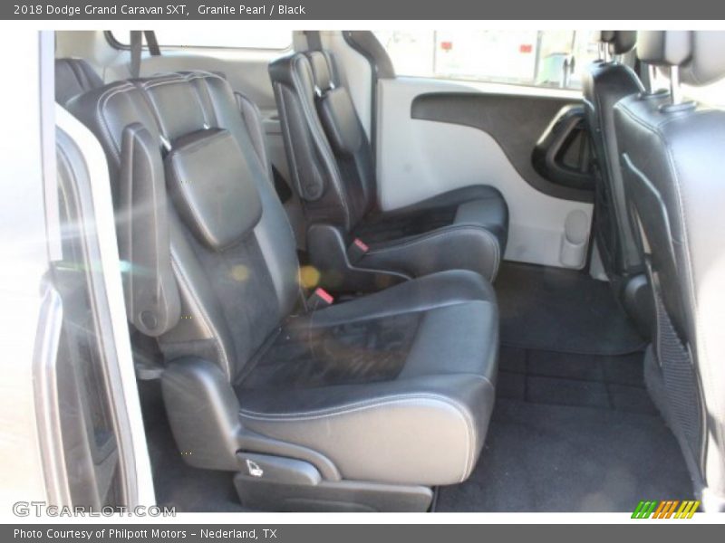 Granite Pearl / Black 2018 Dodge Grand Caravan SXT