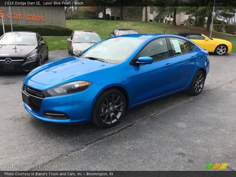 Laser Blue Pearl / Black 2016 Dodge Dart SE