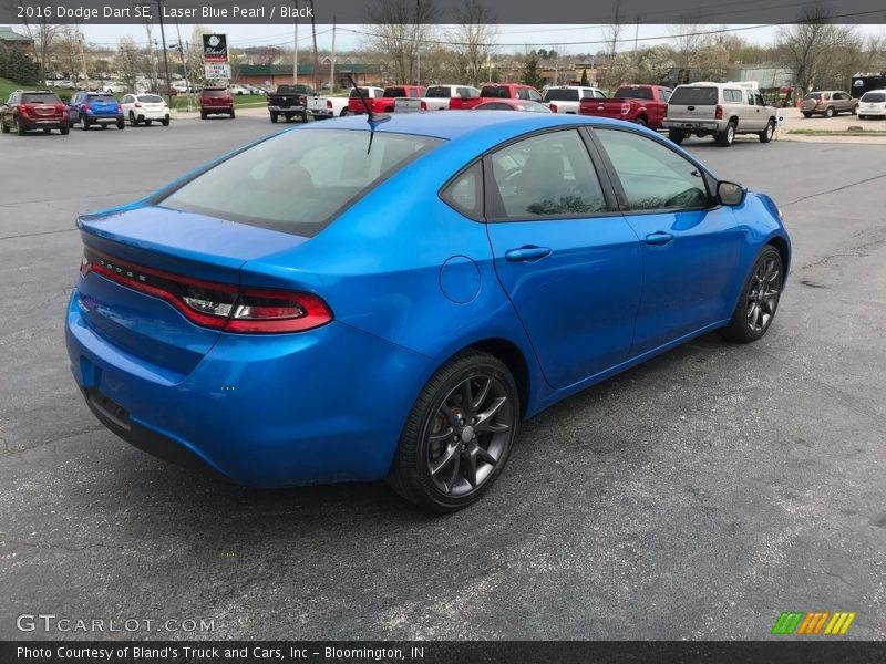 Laser Blue Pearl / Black 2016 Dodge Dart SE