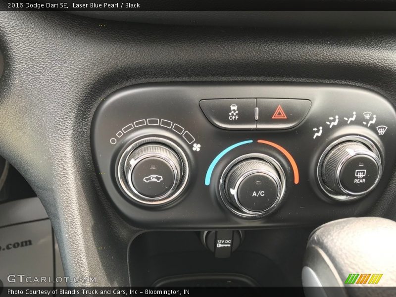 Laser Blue Pearl / Black 2016 Dodge Dart SE