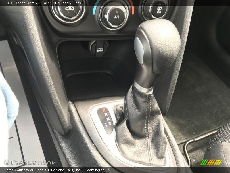 Laser Blue Pearl / Black 2016 Dodge Dart SE