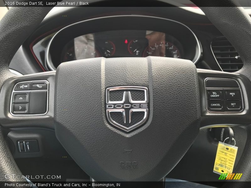 Laser Blue Pearl / Black 2016 Dodge Dart SE
