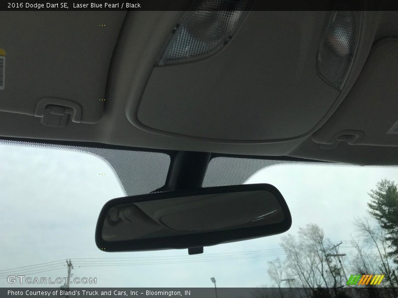 Laser Blue Pearl / Black 2016 Dodge Dart SE