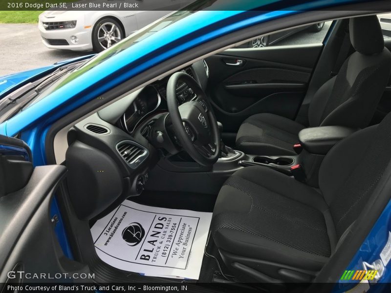 Laser Blue Pearl / Black 2016 Dodge Dart SE