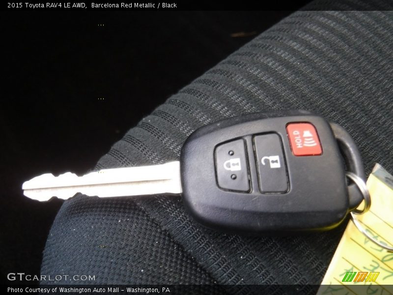 Barcelona Red Metallic / Black 2015 Toyota RAV4 LE AWD