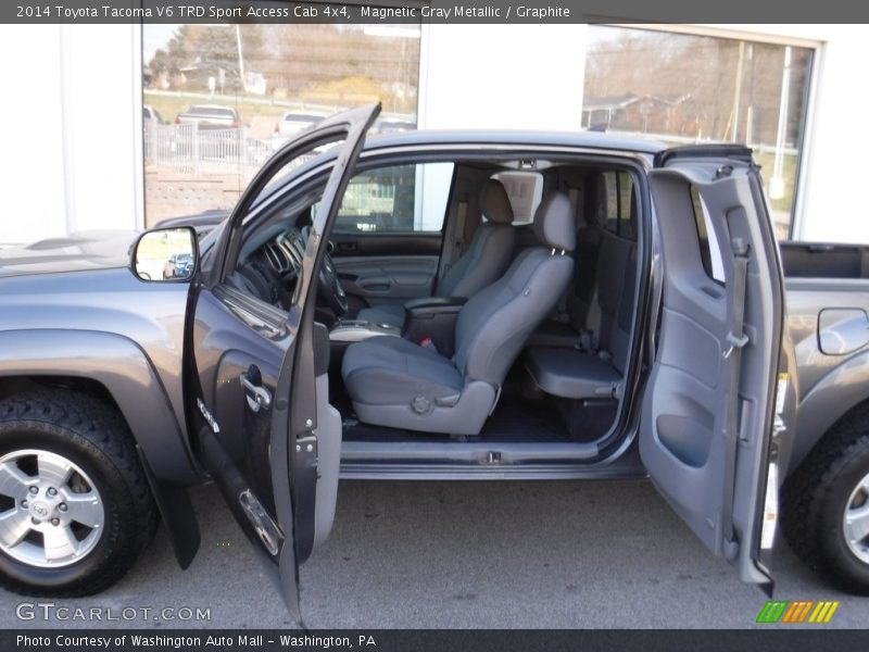 Magnetic Gray Metallic / Graphite 2014 Toyota Tacoma V6 TRD Sport Access Cab 4x4