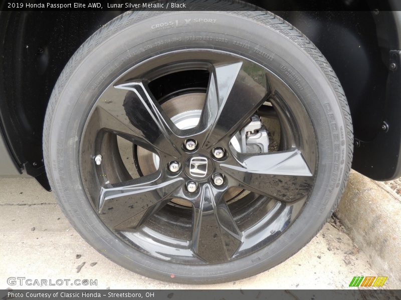  2019 Passport Elite AWD Wheel